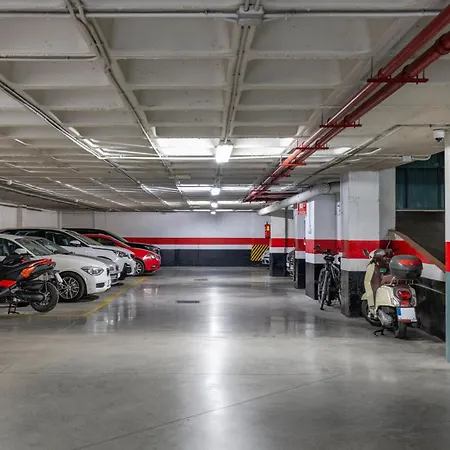 City Center - Avenue Luxury Apartment - Private Free Parking Sevilla Buitenkant foto