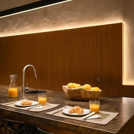 City Center - Avenue Luxury Apartment - Private Free Parking Sevilla Buitenkant foto