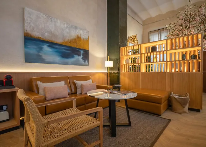 City Center - Avenue Luxury Apartment - Private Free Parking