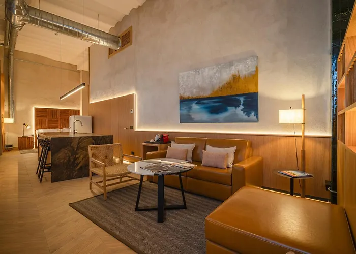 City Center - Avenue Luxury Apartment - Private Free Parking